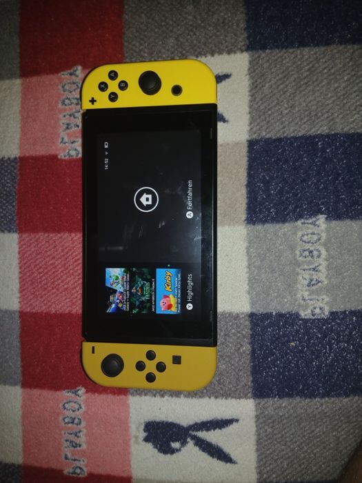Nintendo switch  sau fac schimb cu un ps4