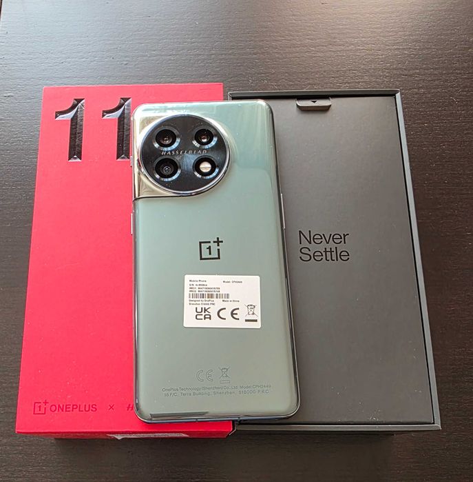 OnePlus 11 5G 16/256GB - гаранция, отлично състояние, зарядно 100W