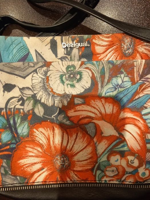 Desigual оригинална чанта за през рамо