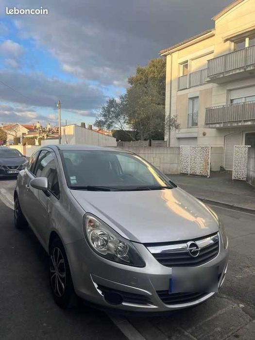 Опел Корса Д / Opel Corsa D 1.3 CDTI 75HP 2008г 3 врати НА ЧАСТИ