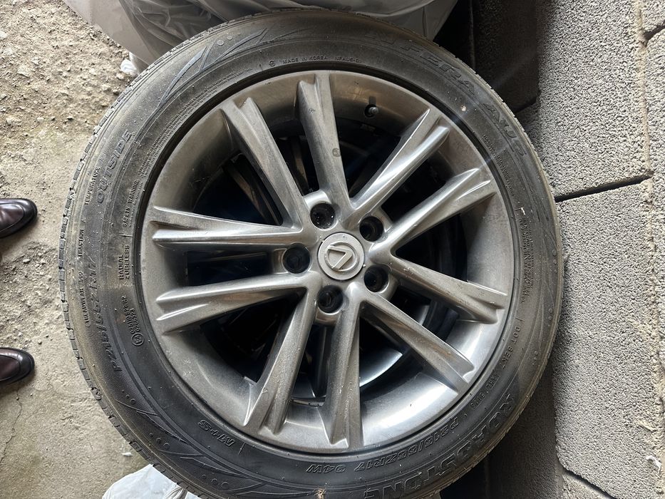 Диски с шинами 215 / 55 / 17