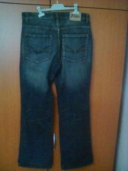Vând pantaloni bărbați