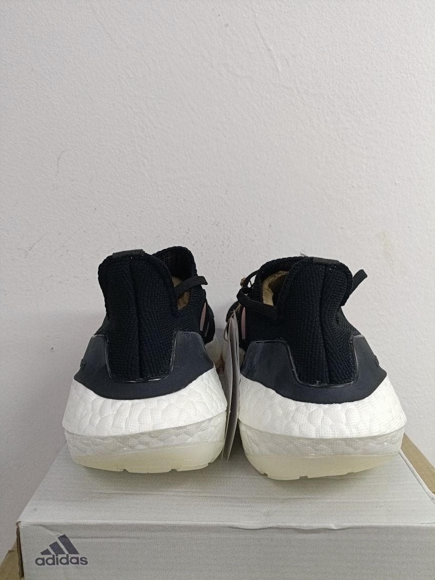 Adidas Ultraboost 22 Heat RDY номер 40 код 27A