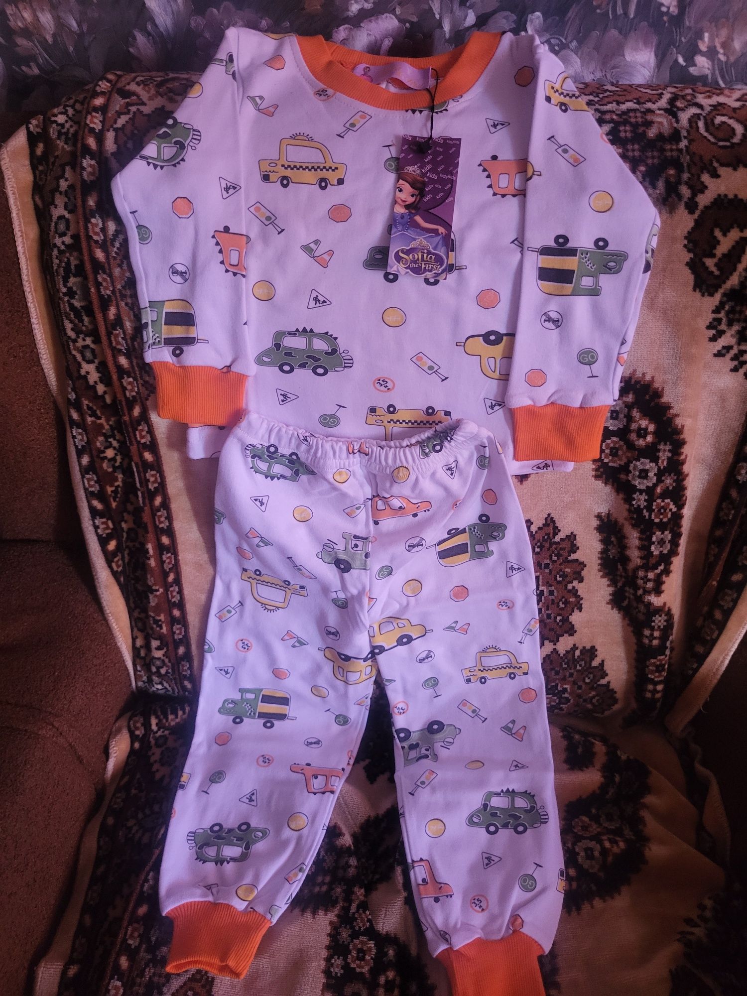 Пижама детская х/б,трикотаж, от 2-4лет,по 25000сум..