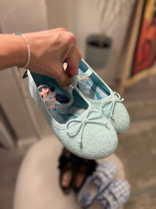 Balerini, Tenesi, Incaltamine noua H&M, marimi 30-31