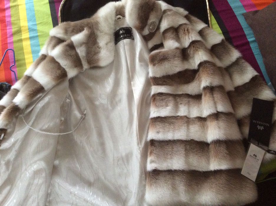 Продам кабсолютно расивую  норковую шубу.