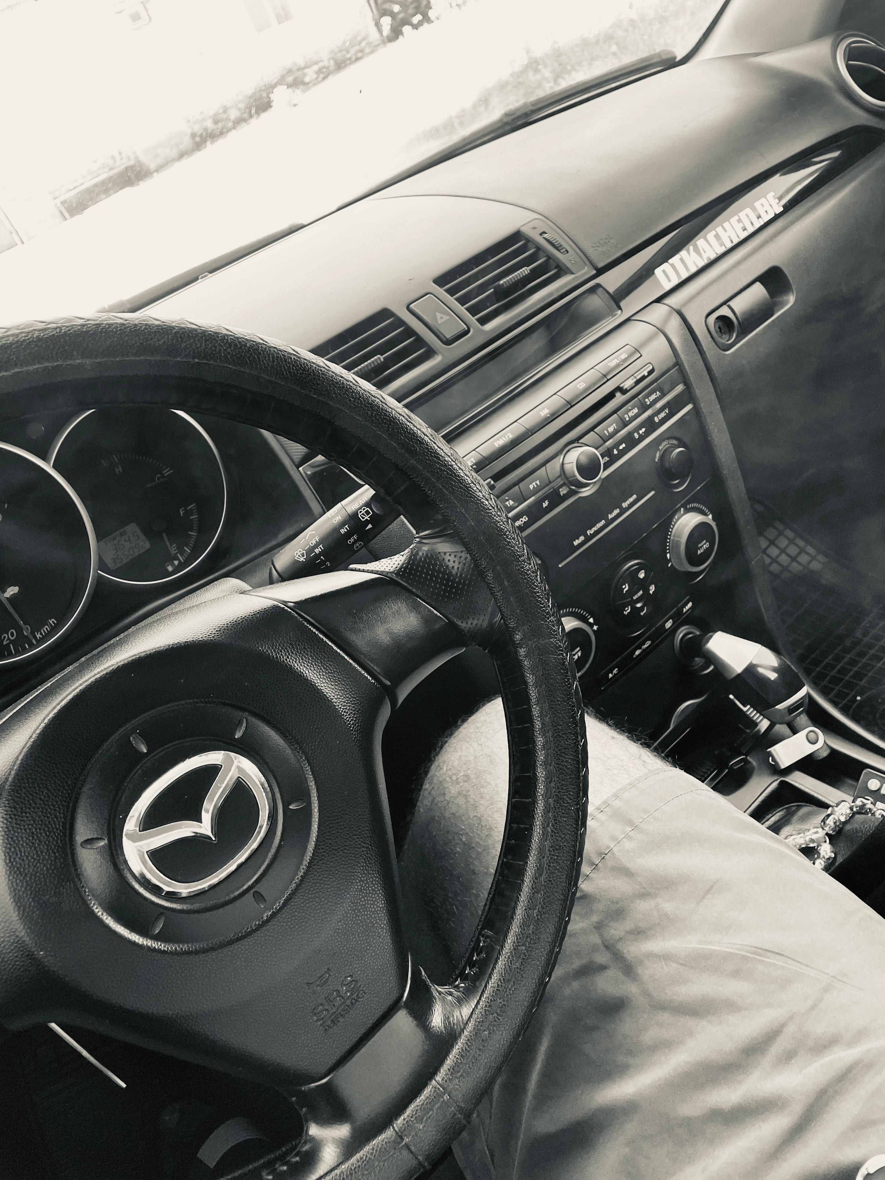 Mazda 3 1.6 hdi 109 hp