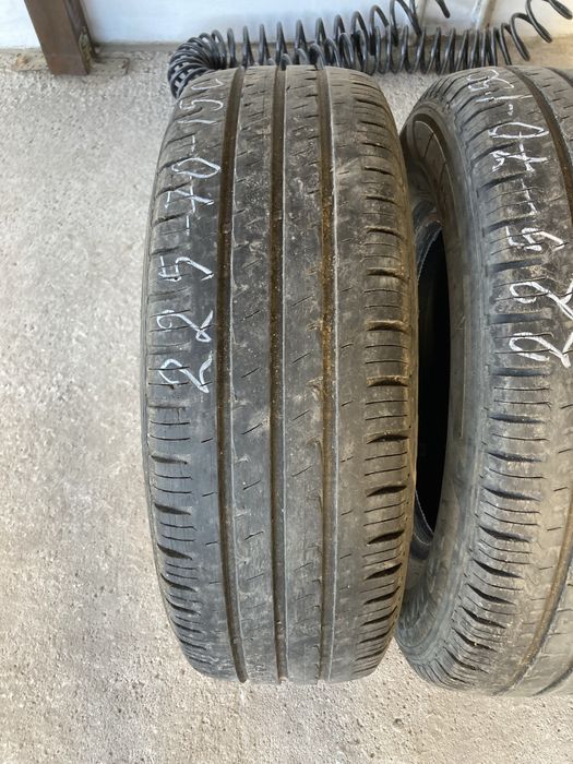 Гуми за бус 225-70-15 C