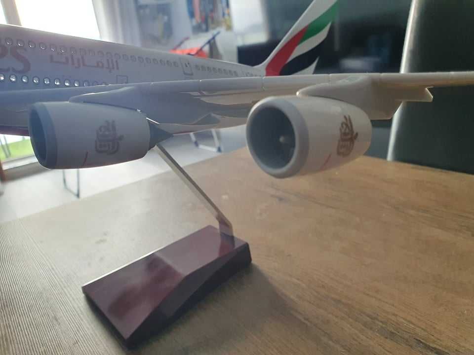 Macheta uriașă de avion Emirates | Decoratie | Perfect pentru Cadou