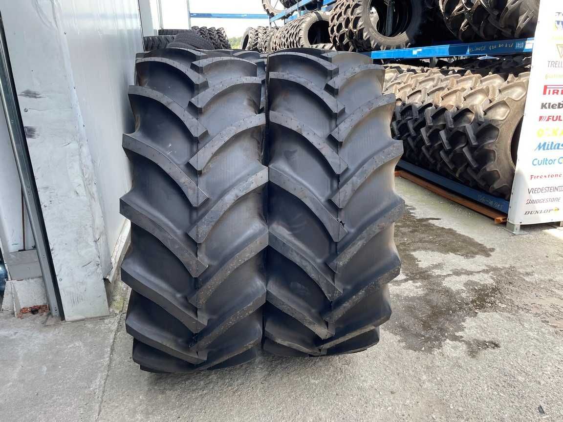 23.1-30 cu 12 pliuri cauciucuri noi marca BKT pentru combina