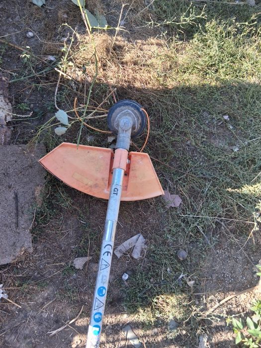 Vand motocoasa pe benzina