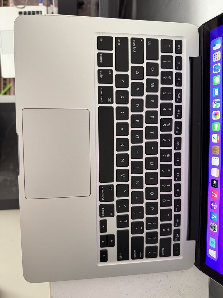 Macbook Pro 2015/i5/8/128
