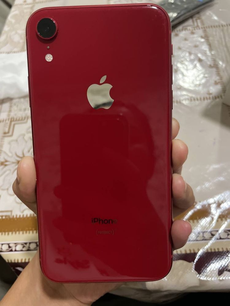 Iphone xr 64 emkost 80%