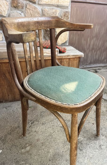 Стол трапезен Антикя