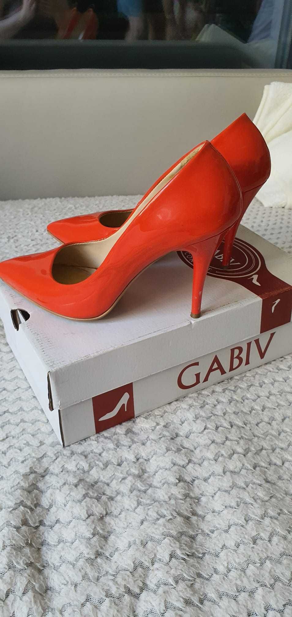 Stiletto Gabiv piele rosu spre corai lucios 39