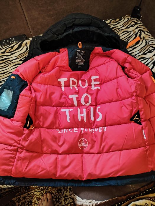 Куртка зимняя в отличном состоянии