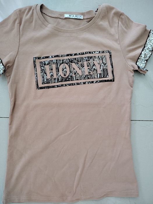 Tricouri de dama noi