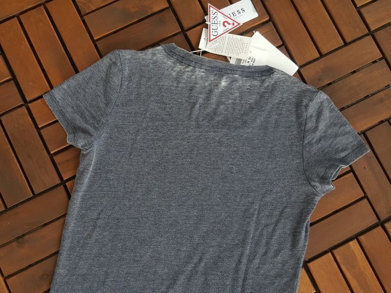 ПРОМО GUESS-S и М размер- Оригинална нова дамска тениска