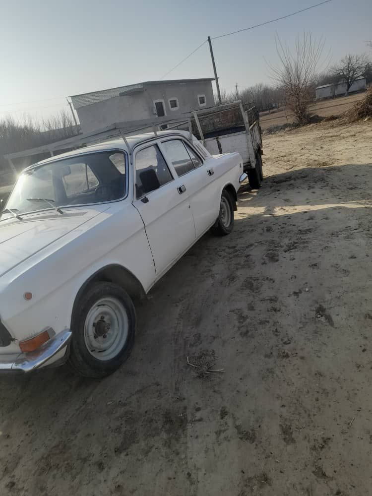 Volga 24 10 sotiladi prsep bn birga