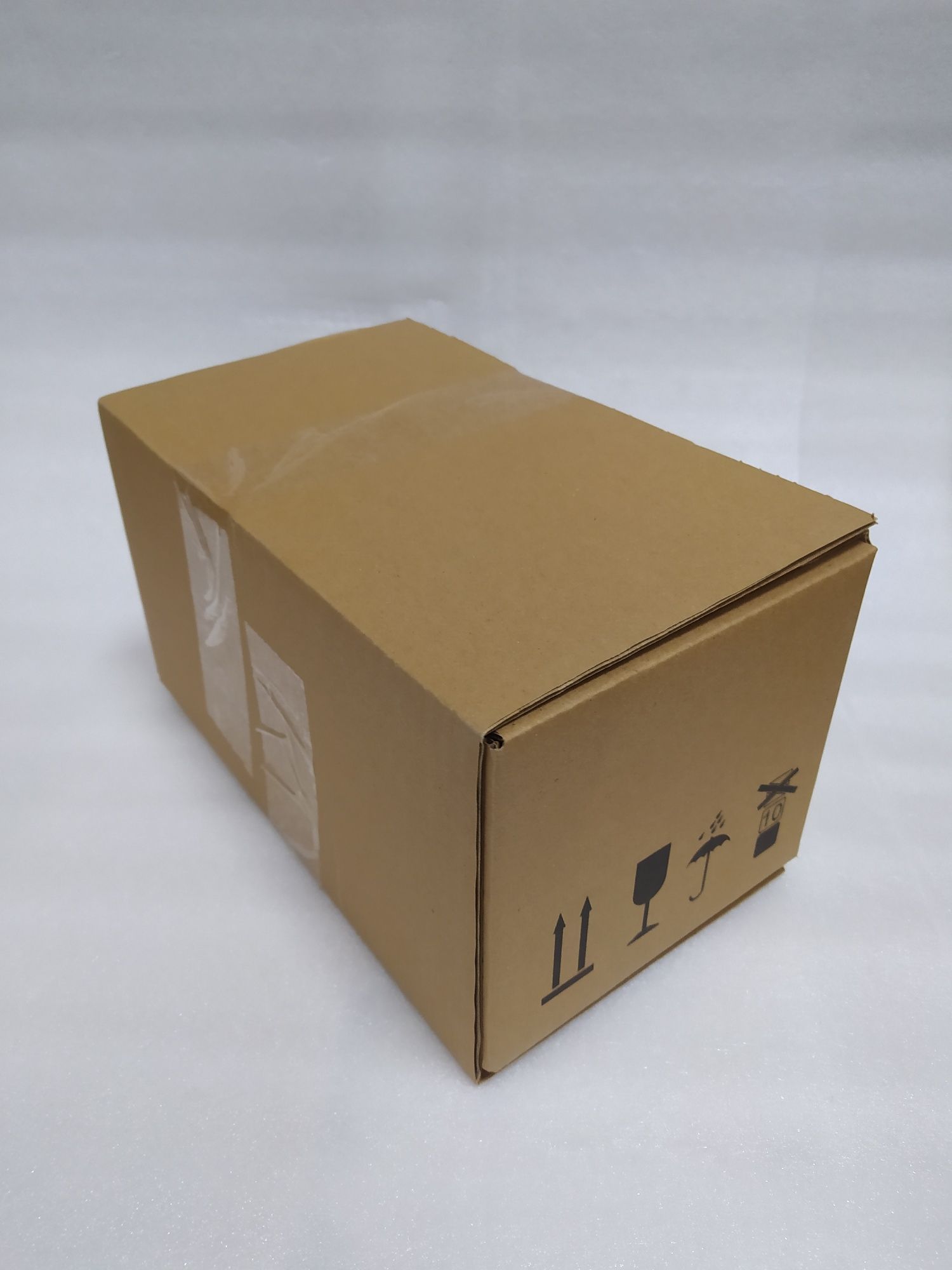 Коробки для упаковки, например для отправки мелких товаров через Каспи