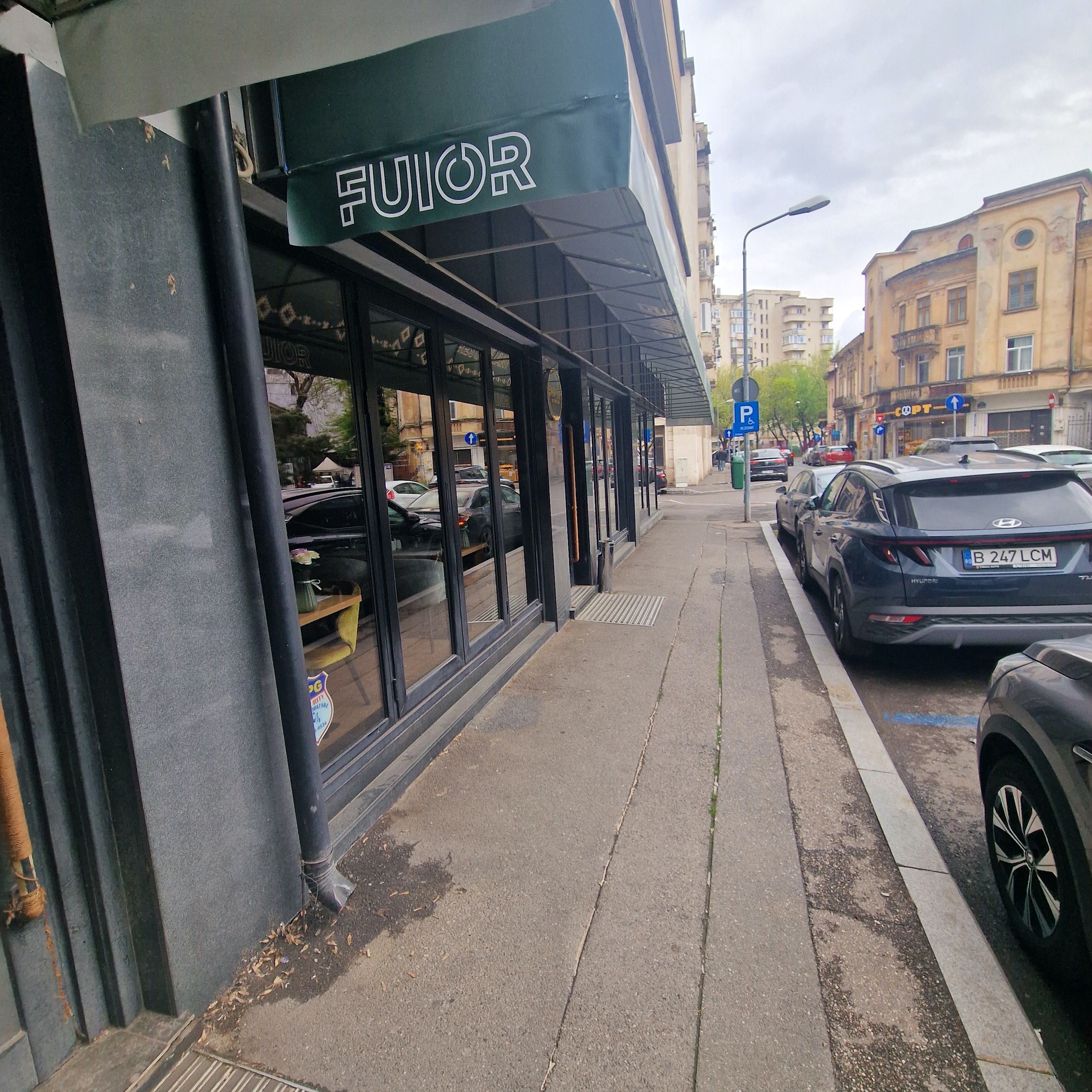 inchiriez spatiu comercial unirii ( restaurant)