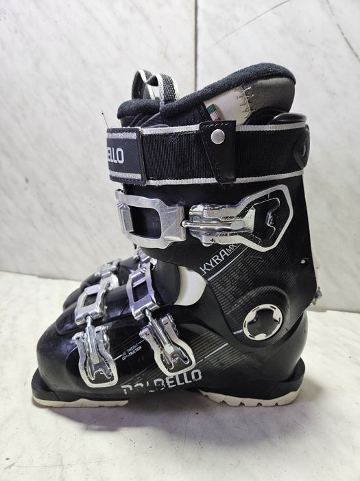 Clapari ski schi  Dalbello  mondo  23,5 corespunde mărimii 36-37