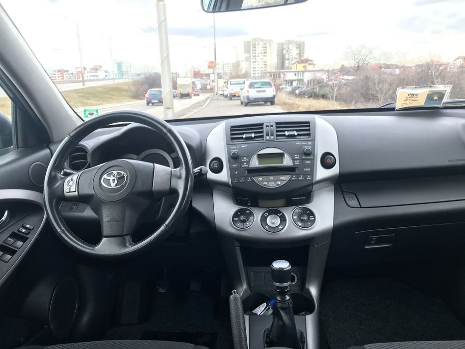 Медия Тойота РАВ 4