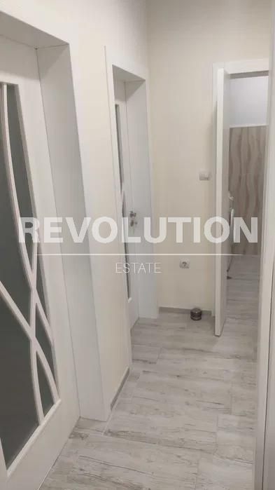 Дава се под наем Двустаен апартамент в Варна, Център - 50 кв.м за 375 € - Снимка #6