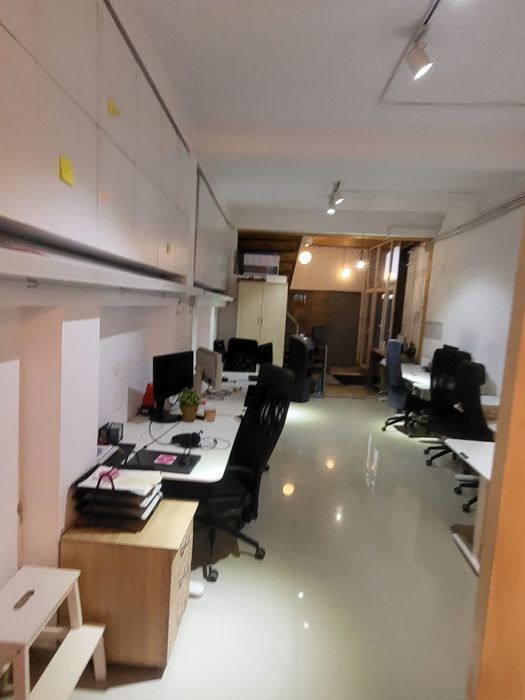 Showroom, magazin fizic, stradal,  parter, etaj, birouri,  total 212 m