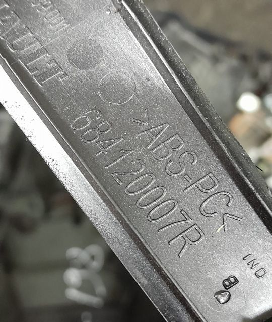 Ornament bord 684120007r Renault Megane 3  [din 2008 pana  2014] seria