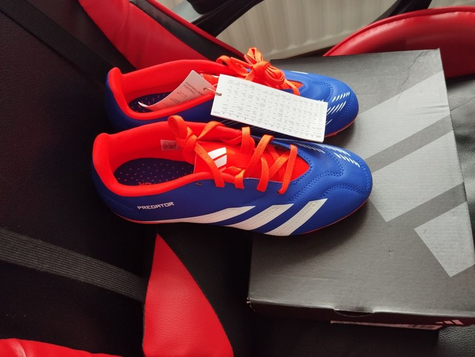 Ghete fotbal adidas iarba,38,noi,cu eticheta