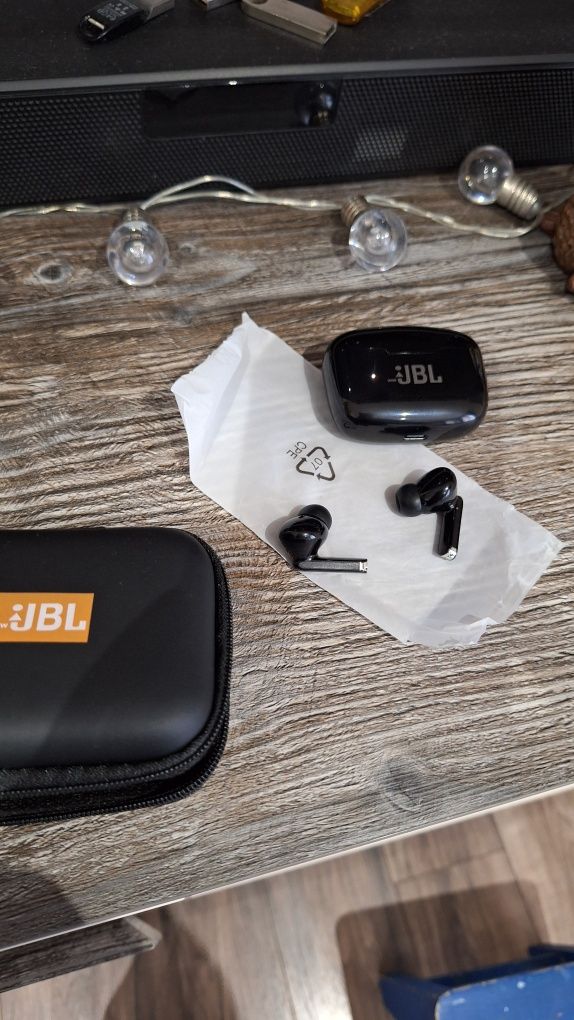 Jbl безжични слушалки