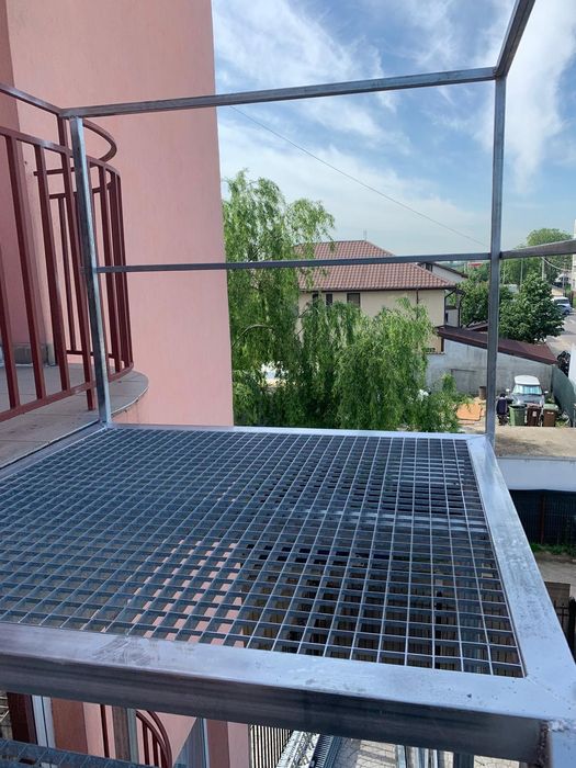 Scara metalica zincata exterioara pt  casa , beci și incendiu ISU