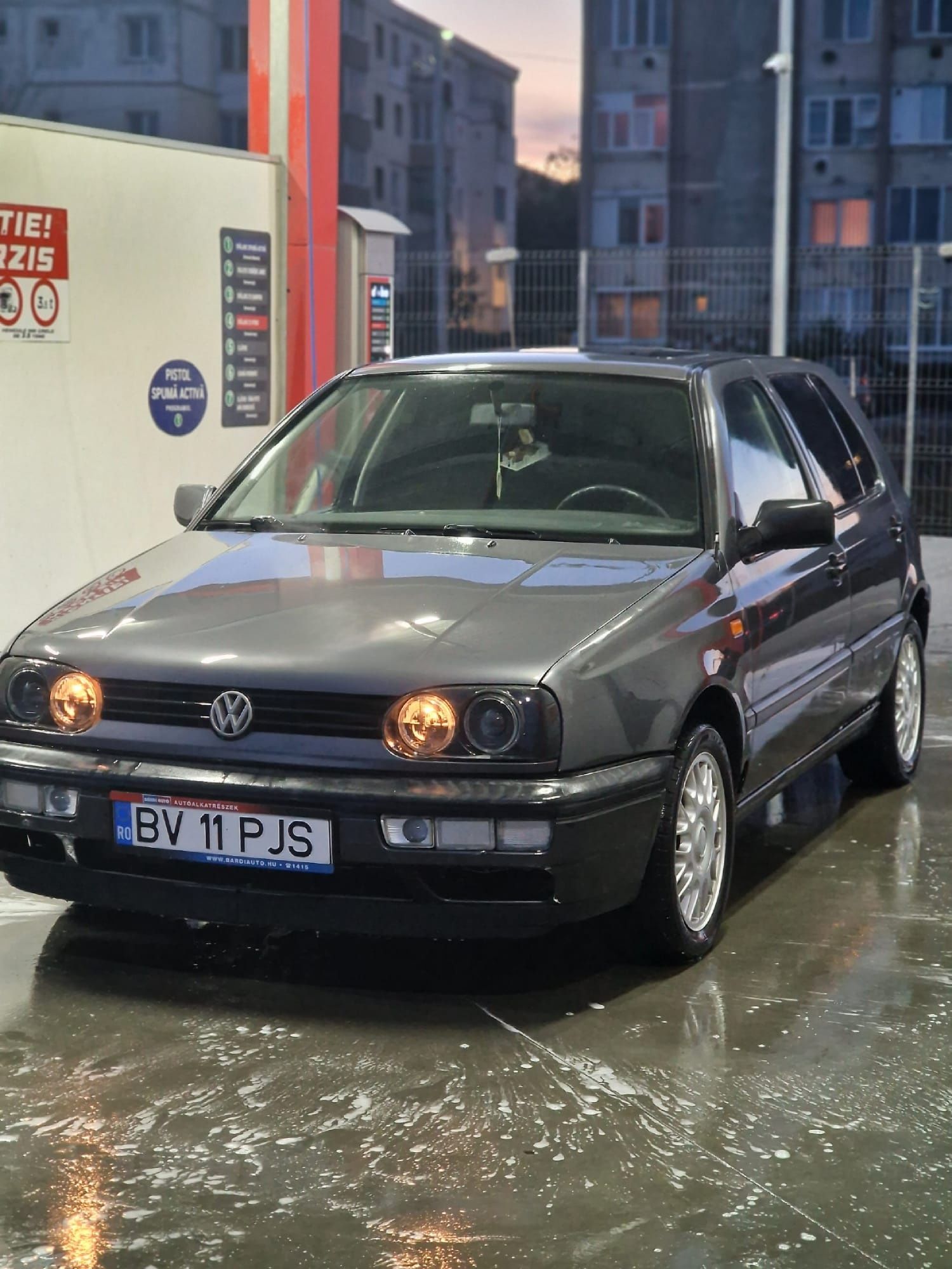 Vând Volkswagen Golf 3