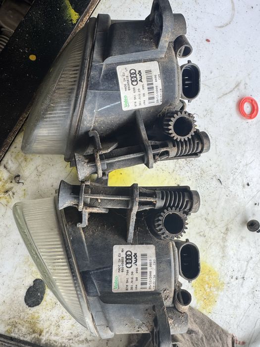 Proiector proiectoare vw passat CC fl si nfl