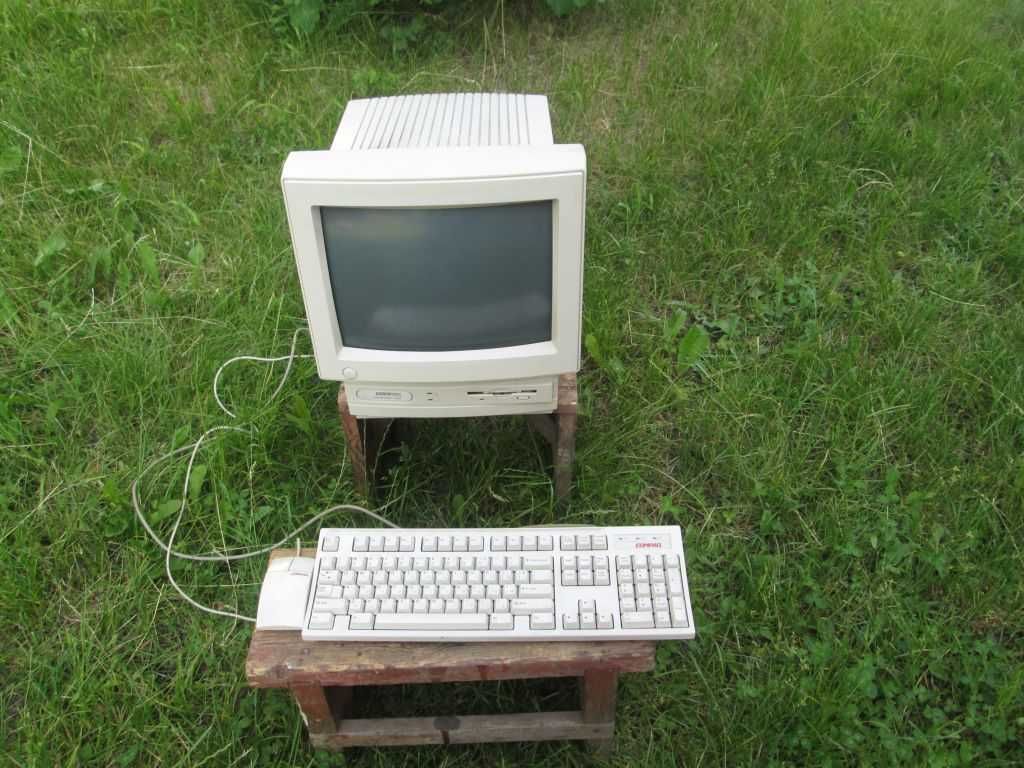 Compaq Presario 460 - стар компютър ретро антика
