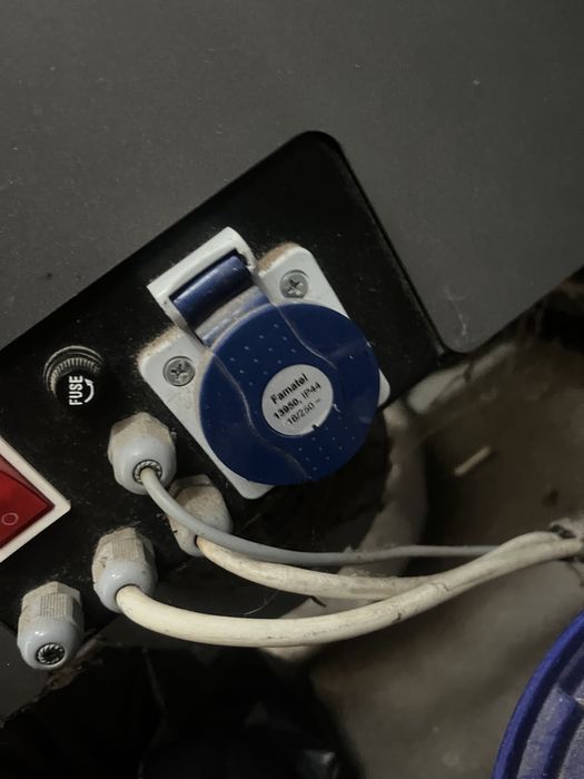 Комбиниран котел на пелети