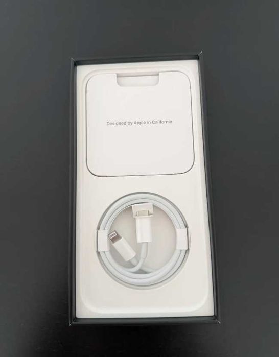 Iphone 13 pro max gold, 256gb barely used