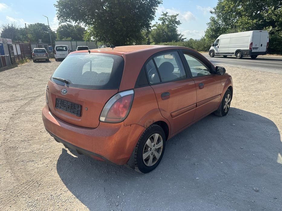 Kia Rio facelift 1.4i - На Части!!!