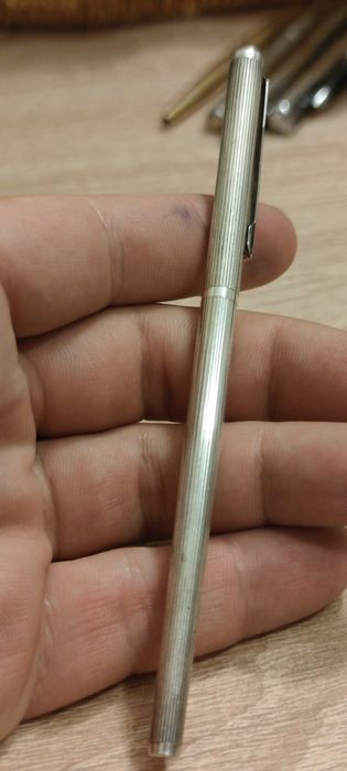 Pix Pelikan argint, pix Pierre Cardin