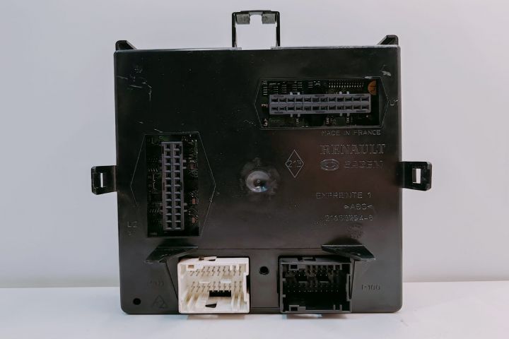 Modul UCH Renault 8200315964 Renault Laguna a 2-a generatie seria