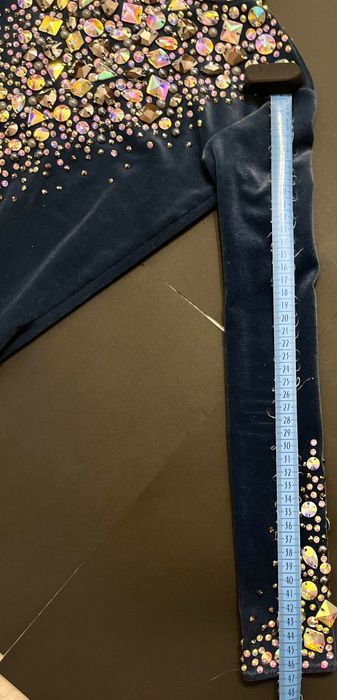 Costum catifea gimnastica ritmica 9-11 ani