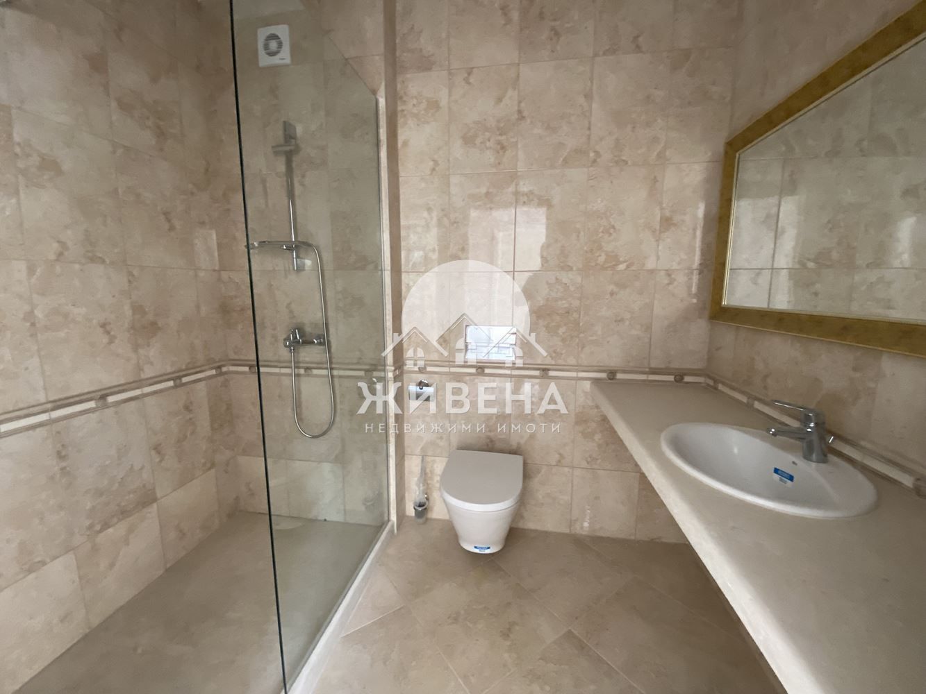 Продава 3-стаен апартамент, До ключ, м-т Кабакум, площ 115 кв.м