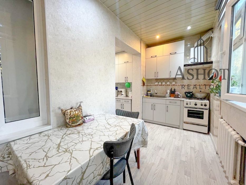 3/2/4 72м2 2х6 Буюк Ипак Йули Максим Горький