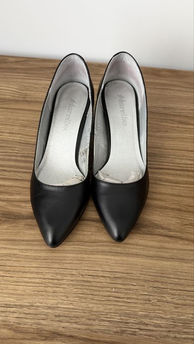 Vand pantofi cu toc, din piele naturala Marelbo, marimea 38