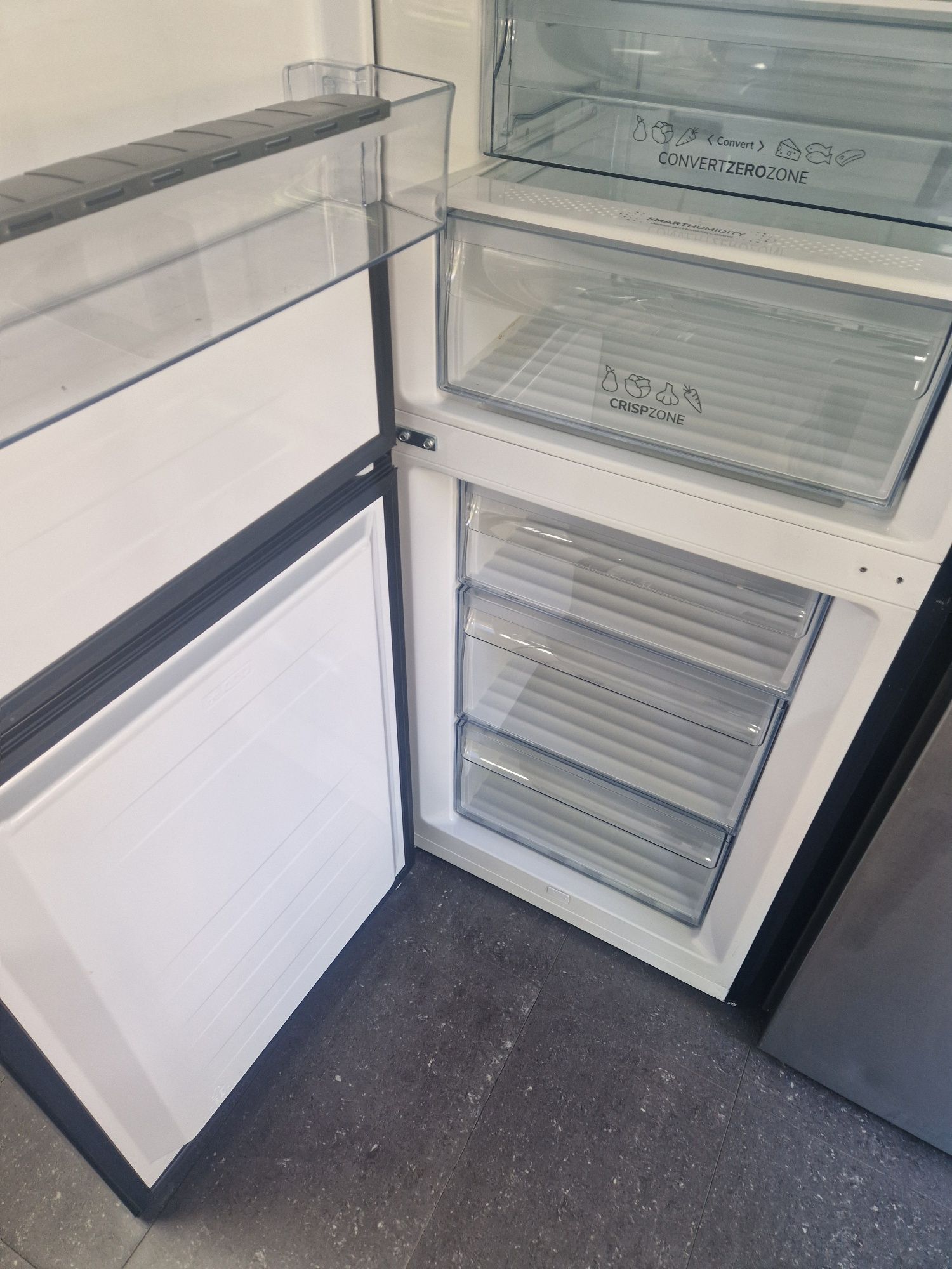 Хладилник с фризер Gorenje A++ No Frost