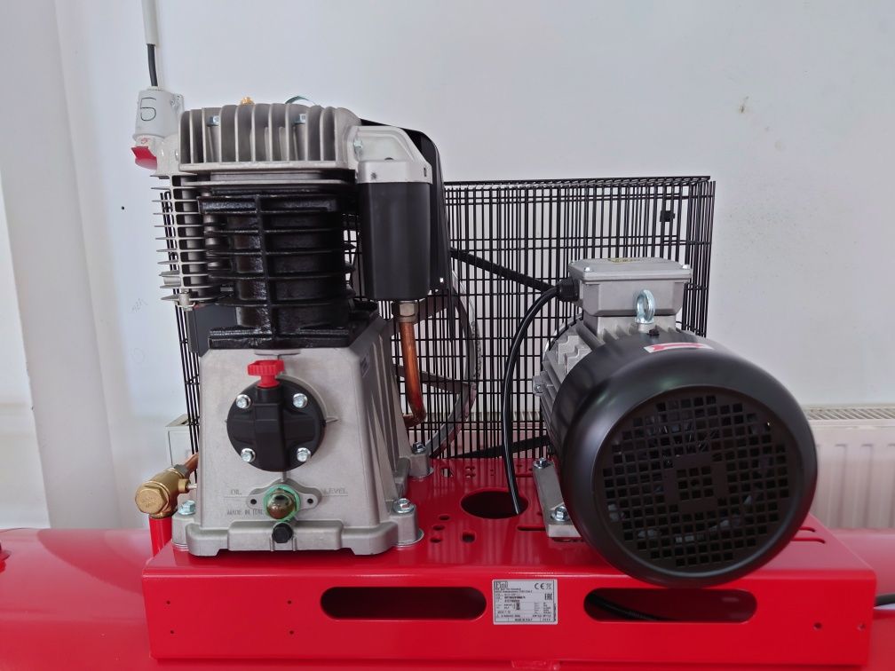Compresor aer  Italian FINI 5,5P,  500L+USCATOR  DE AER