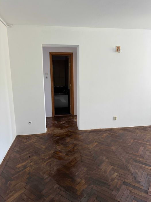 Proprietar zona Cameliei  ap 2 camere