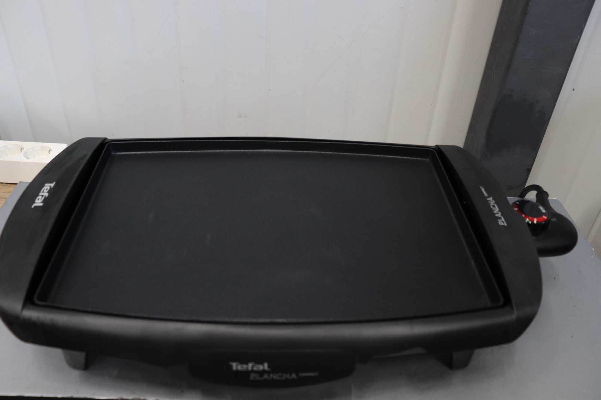 Електрическа скара Tefal Plancha Compact 1800W с ДЕФЕКТ