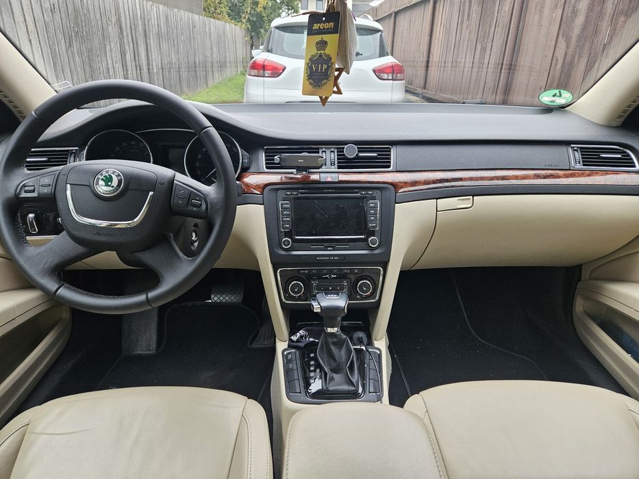 Skoda SUPERB 2011 TDI 151.000 km